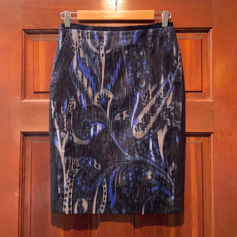 Tahari skirt